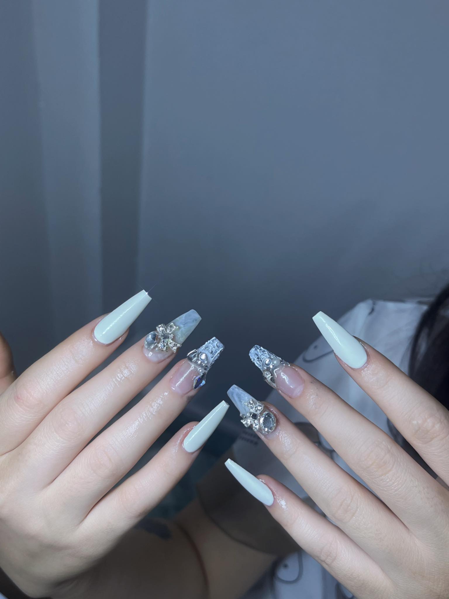 Nhanh chóng – Chu đáo – Móng tay hoàn hảo