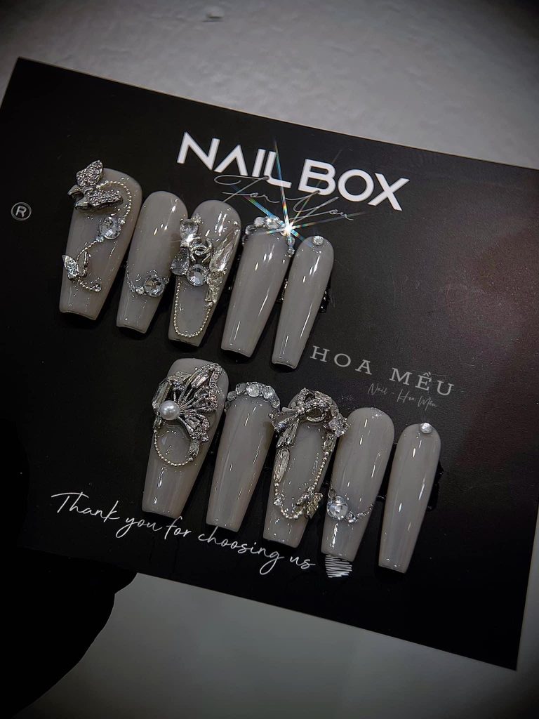 Làm nail giá rẻ cho sinh viên tại Hà Nội chỉ từ 30k